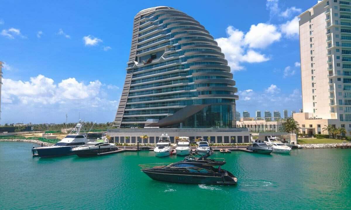 Shark Tower Cancun - Condos for Sale (featured image)