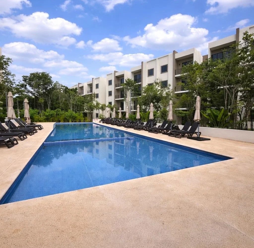 Valmira Cancun - featured image